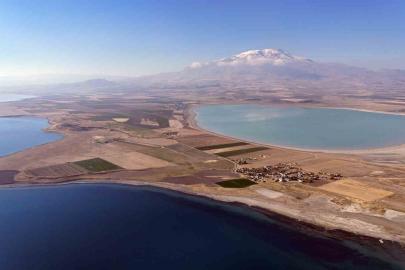 Van Gölü, Arin Gölü ve Süphan Dağı aynı kadrajda görüntülendi
