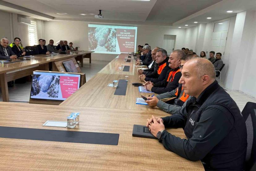 Van’da ’Kış mevsimi trafik tedbirleri’ toplantısı yapıldı