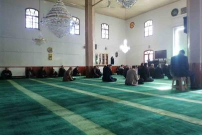 Vefat eden öğretmenler için Aydıntepe’de mevlit okutuldu