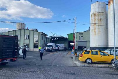Yağ fabrikasında patlamada: 10 yaralı
