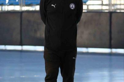 Yalıkavakspor Başantrenörü Özcan: "Hedefimizden ayrılmadan yola devam ediyoruz"