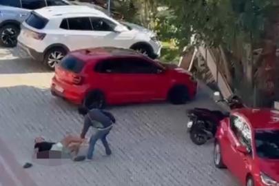 Yaşlı adamı sokak ortasında defalarca bıçaklayıp öldürdü: O anlar kamerada