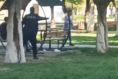 Zihinsel engelli genç bıçakla vatandaşlara saldırdı