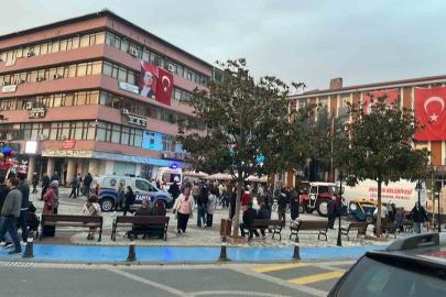 Zonguldak’ta psikolojik sorunları olduğu iddia edilen şahıs kaymakamlık önünde kendini yaktı