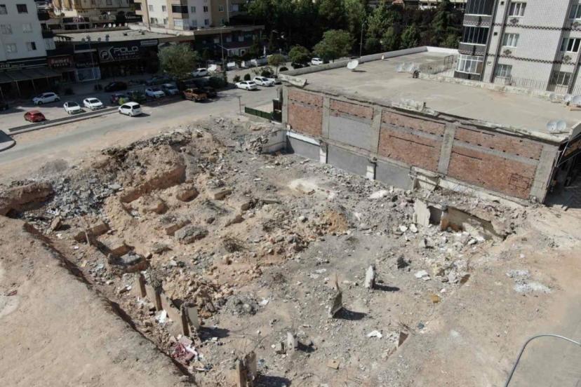 49 kişiye mezar olan Emre Apartmanı davasında 4 sanık tahliye edildi