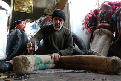 55 yıldır semercilik yapan usta teknolojiye meydan okuyor