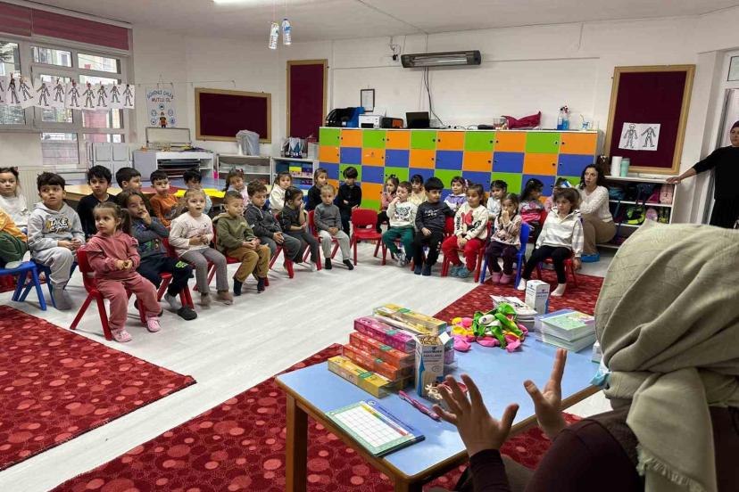 550 minik öğrenci ağız ve diş sağlığı taramasından geçti