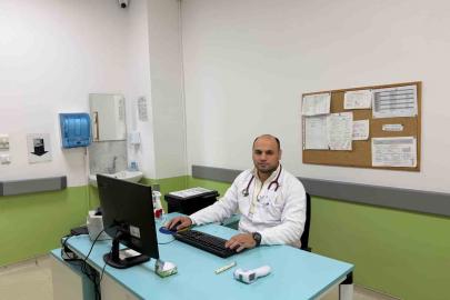 Acil serviste hayat kurtarıyor, dağlarda pedal çeviriyor