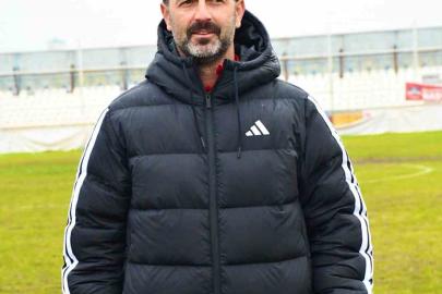 Adem Çak ilk maçından galibiyetle ayrıldı