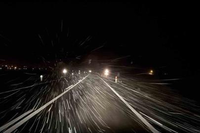 Afyonkarahisar’da beklenen kar yağışı başladı