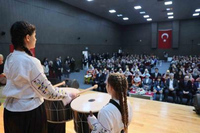 Aile ve Sosyal Hizmetler Bakanı Göktaş, ‘Bizim Çocuklar’ 13’üncü Türkiye Halk Oyunları Yarışması açılışına katıldı