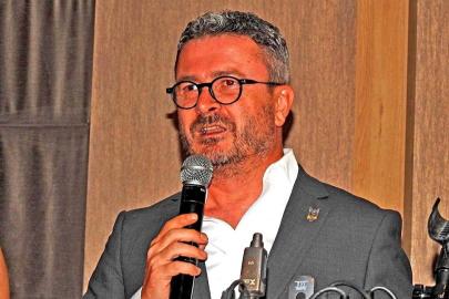 Alaçatı Turizm Derneği Başkanı Ünsal: "Turizmi planlı yönetmezsek nitelikli turisti çekemeyiz"