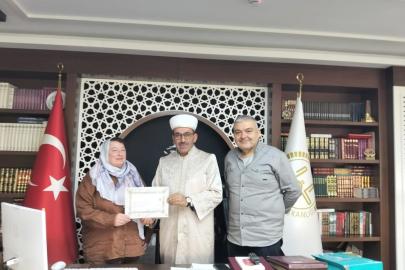 Alanya’da farklı ülkelerden 20 kişi İslamiyet’i seçti