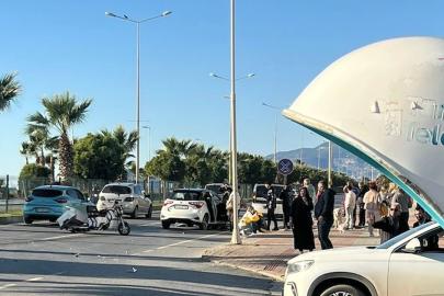 Alanya’da üç tekerlekli motosiklet ile otomobil çarpıştı: 2 ölü, 1 ağır yaralı