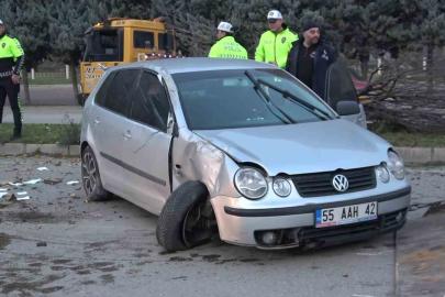 Amasya’da iki otomobil çarpıştı: 3 yaralı
