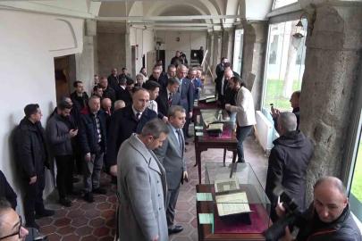 "Amasya’dan İstanbul’a Şeyh Hamdullah Yazma Eser Sergisi" açıldı