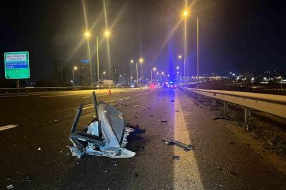 Ankara’da bir otomobil tırın altına girdi: 2 ölü 1 ağır yaralı