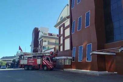 Antalya’da 5 yıldızlı oteldeki yangın korkuttu