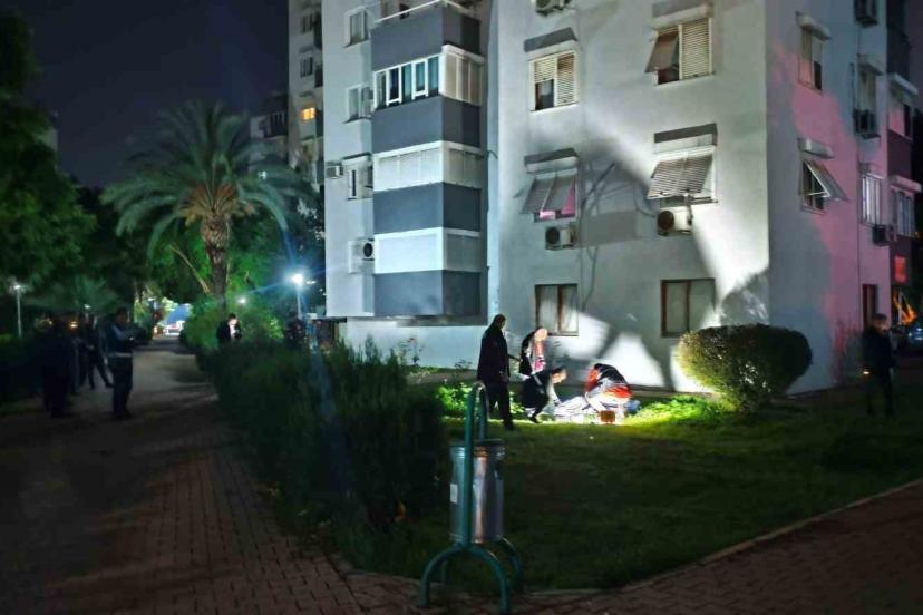 Antalya’da 8’inci kattan düşen yaşlı kadın hayatını kaybetti