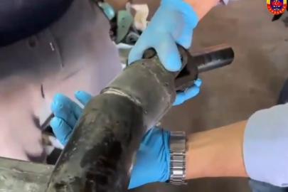 Antalya’da otomobilin şaftına gizlenmiş 17 kilogram metamfetamin ele geçirildi