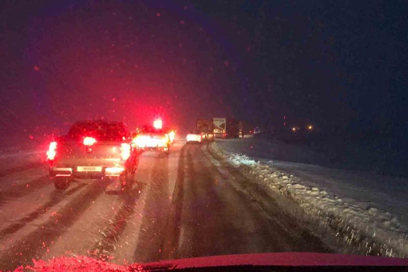 Ardahan’da kar ve yoğun tipi ulaşımda aksamalara neden oldu