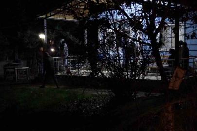 Arkadaşların silahla oyunu kanlı bitti: 1 yaralı