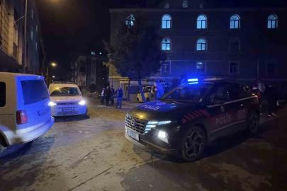 Arnavutköy’de silahlı saldırı: 1’i çocuk 2 yaralı