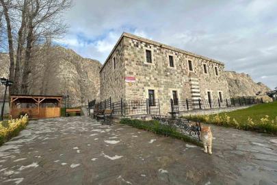 Asırların izini taşıyan Horhor Medresesi Camii, çevre düzenlemesiyle yeniden nefes aldı