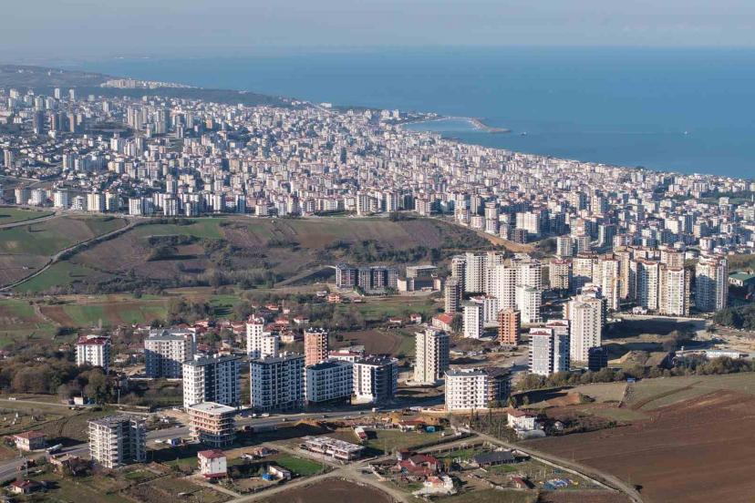 Atakum dikey mimariye yenik düştü: Hızlı yapılaşma riskleri artırdı