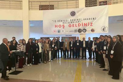 Atatürk Üniversitesi’nde "Ticari Bankacılık" paneli düzenlendi