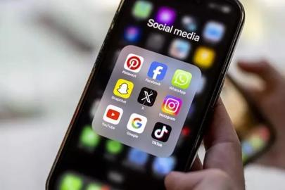 Avustralya'da milyonlarca çocuk ve genç hesaplarına erişimlerini kaybetti.