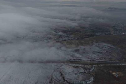 Aynı rakımda kar ve sis