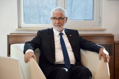 BAİBÜ’nün yeni rektörü Prof. Dr. Faruk Yiğit görevine başladı