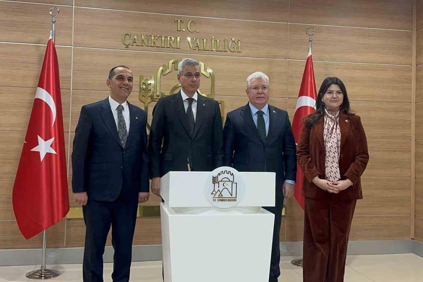 Bakan Memişoğlu: "Türkiye kendi sağlık cihazlarını üretip, teknolojisini yapabilir hale geldi"