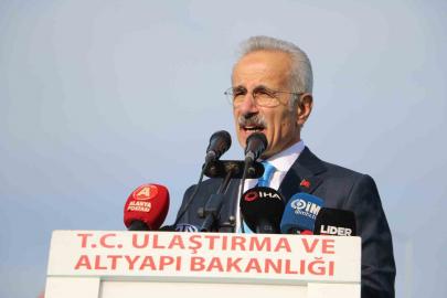 Bakan Uraloğlu: "23 yılda Antalya’nın ulaşım ve iletişim altyapısına 244,6 milyar lirayı aşan yatırımlar gerçekleştirdik"