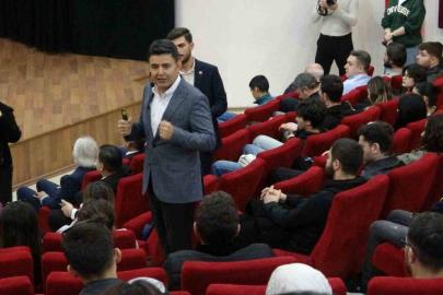 Bakan Yardımcısı Boyraz, UFest Çanakkale’de gençlerle buluştu