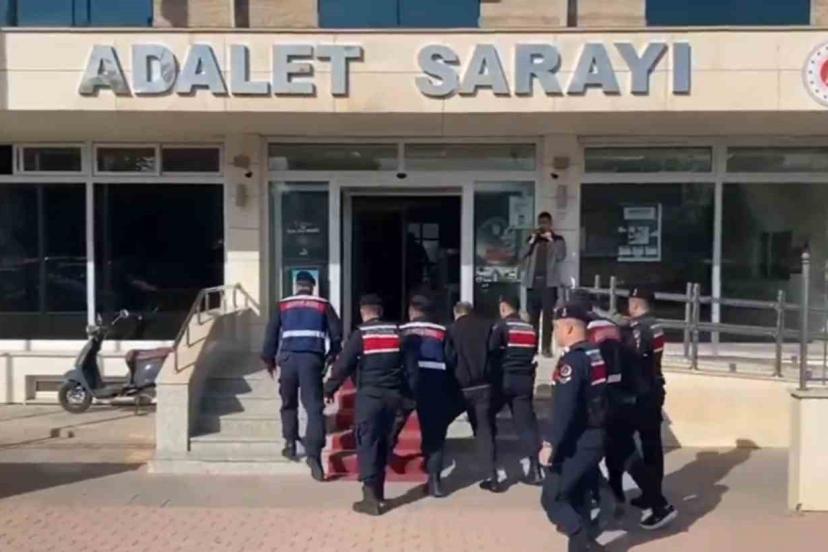 Bakan Yerlikaya: "7 İlde 7 ayrı organize suç örgütüne yönelik operasyonlarımızda 67 şüpheliyi yakaladık"