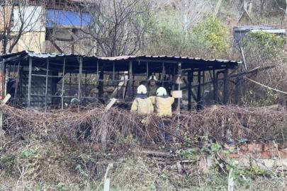 Barakadaki sobayı tutuşturmaya çalışırken yangın çıktı: Yaşlı adam hayatını kaybetti