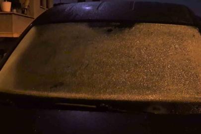 Bartın’da sıcaklık 4 dereceye kadar düştü, araç camları buz tuttu