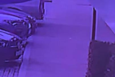 Başakşehir’de kaldırımda yürüyen yayalara otomobil çarptı