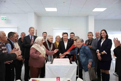 Başkan Aras’tan Yaşamevi’ni mutlu eden ziyaret