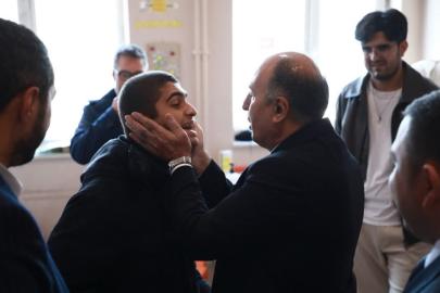 Başkan Arslan engelli bireyleri özel günlerinde yalnız bırakmadı