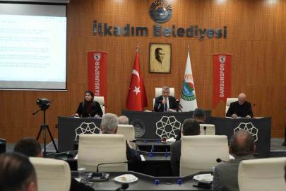 Başkan Kurnaz: "Maksat hayvan sevmek değil, siyaset yapmak"