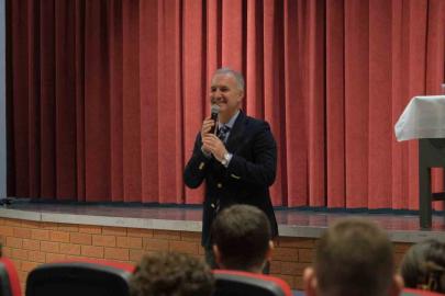 Başkan Taban, gençlere kulak verdi