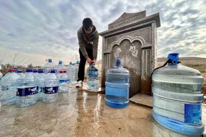 Başkentte su kesintisi yaşayan vatandaşlar ihtiyaçlarını çeşmeden gideriyor