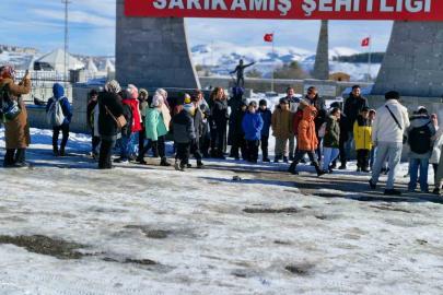 Başöğretmen İlkokulu Öğrencileri Sarıkamış Şehitlerini unutmadı