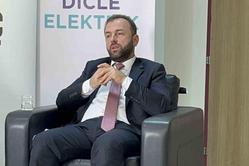 Batman Üniversitesi 5. Enerji Zirvesi düzenlendi: "Türkiye nadir elementlerde kazdıkça buluyor"