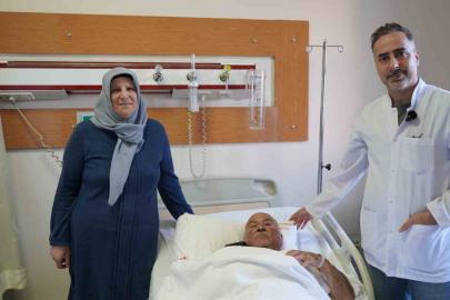 Batman’da kaynamayan omuz kırığı ters omuz protezi ameliyatıyla tedavi edildi
