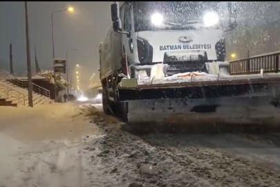 Batman’da yoğun kar yağışı sürücülere zor anlar yaşattı