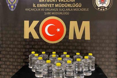 Bayburt’ta Roma dönemine ait 15 adet sikke ve 40 litre kaçak alkol ele geçirildi